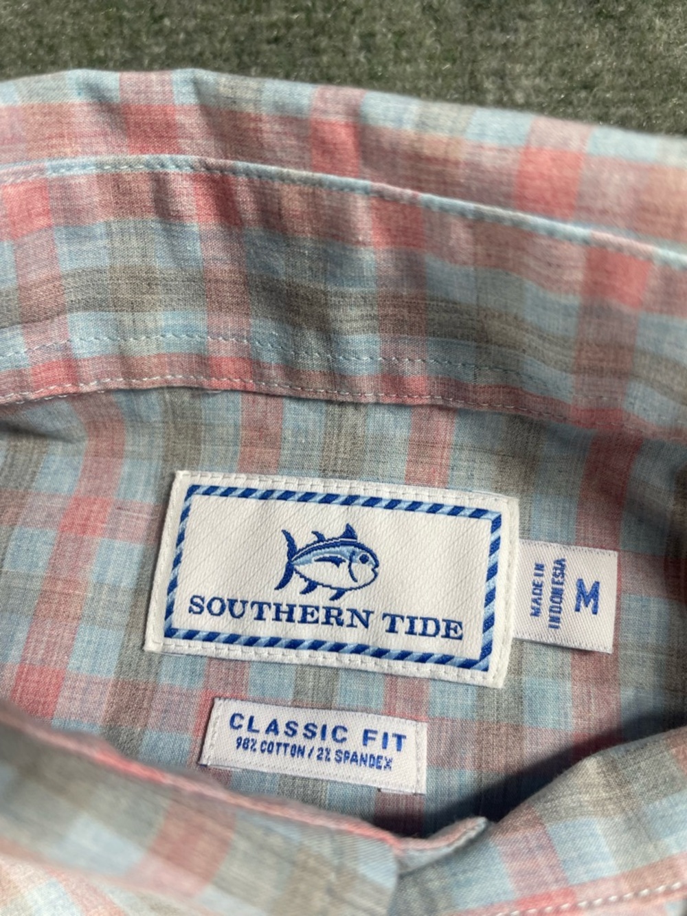 Southern‎ Tide Men's Button-Down Plaid Shirt in Pink and Light Blue - Picture 3 of 8